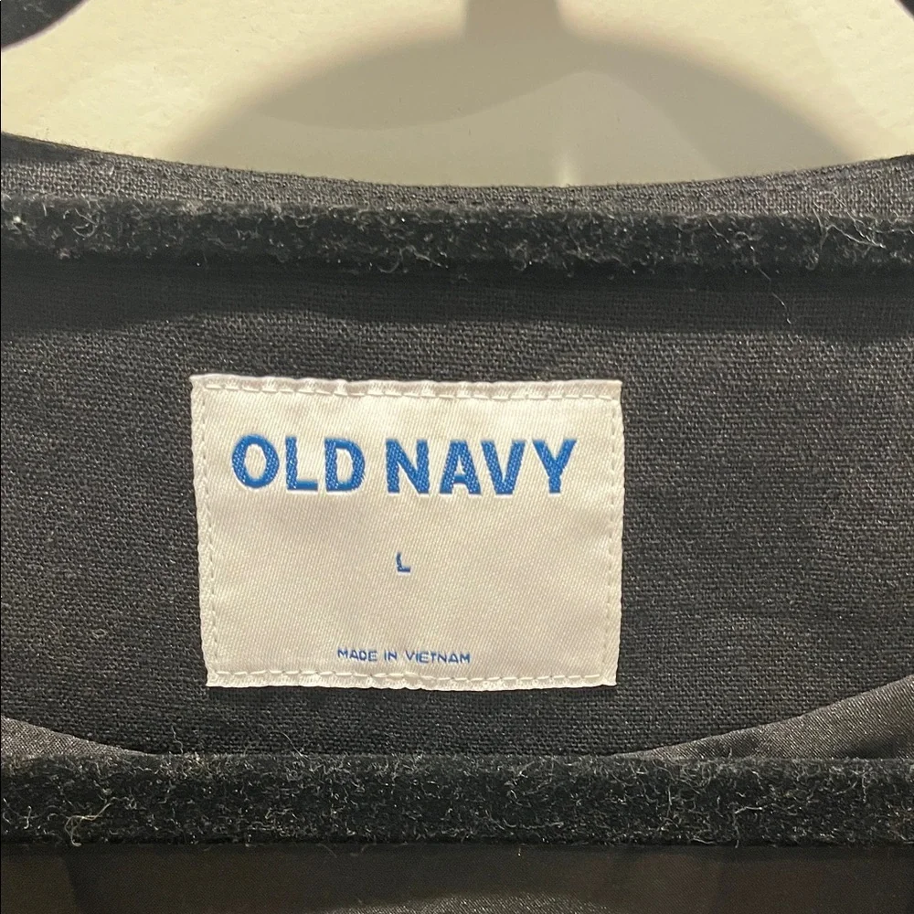 Old Navy Women’s Black Linen Vest. Never worn. - Picture 2 of 3